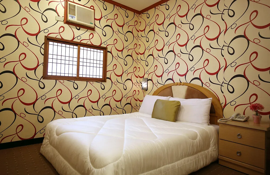 Gorgeous Hot Spring Resort-1